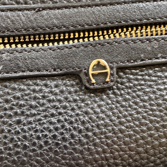 ETIENNE AIGNER BLACK LEATHER LARGE HOBO BAG - Picture 6 of 8